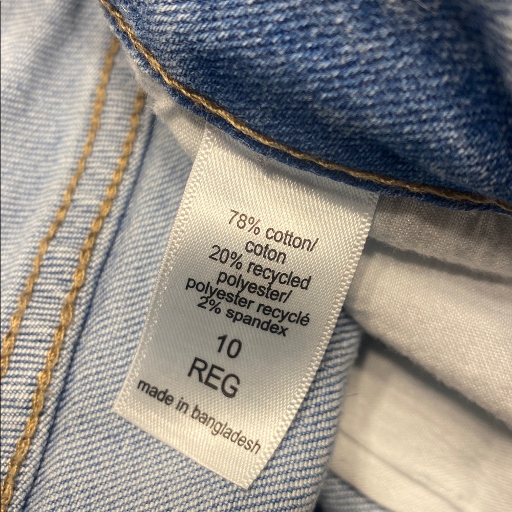 EUC M JEANS by MAURICES High Rise Flare Jeans 10 - Picture 8 of 8